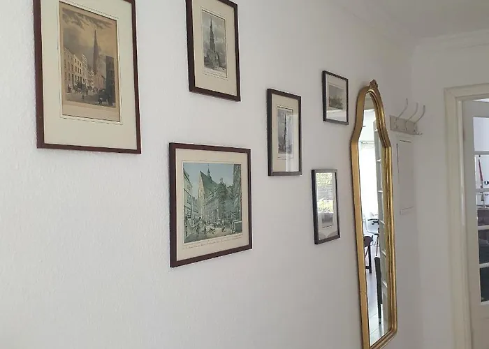 Niendorf-suite Apartment *